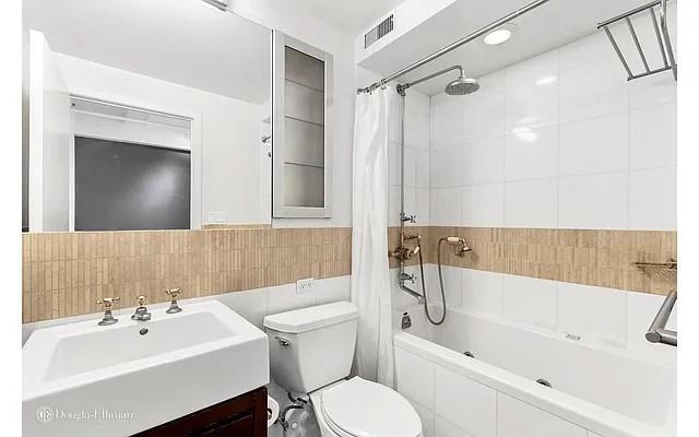 14 E 4TH Street 1111