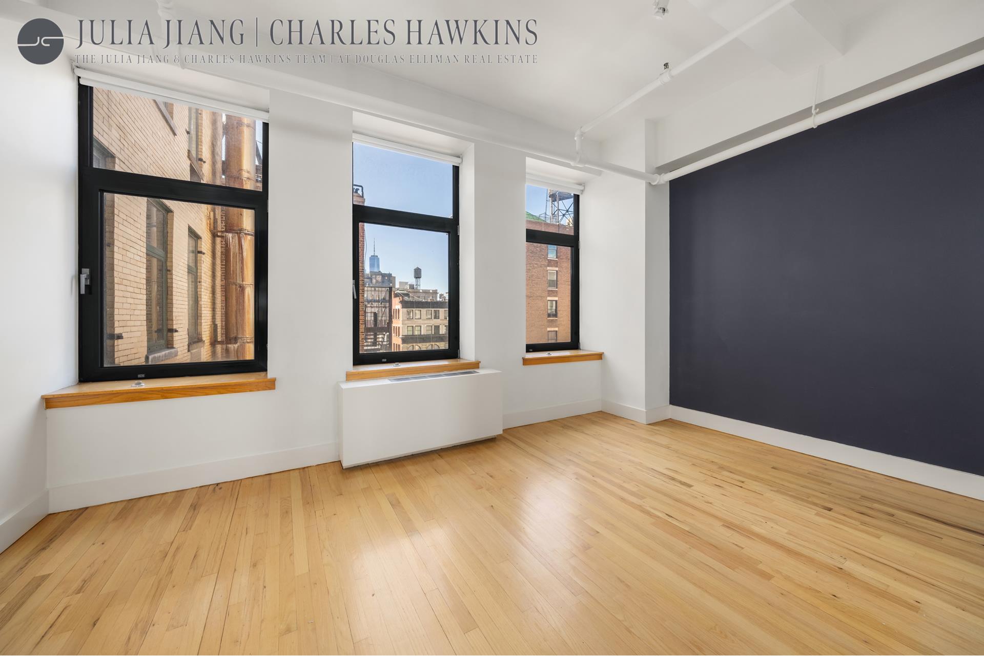 14 E 4TH Street 1111