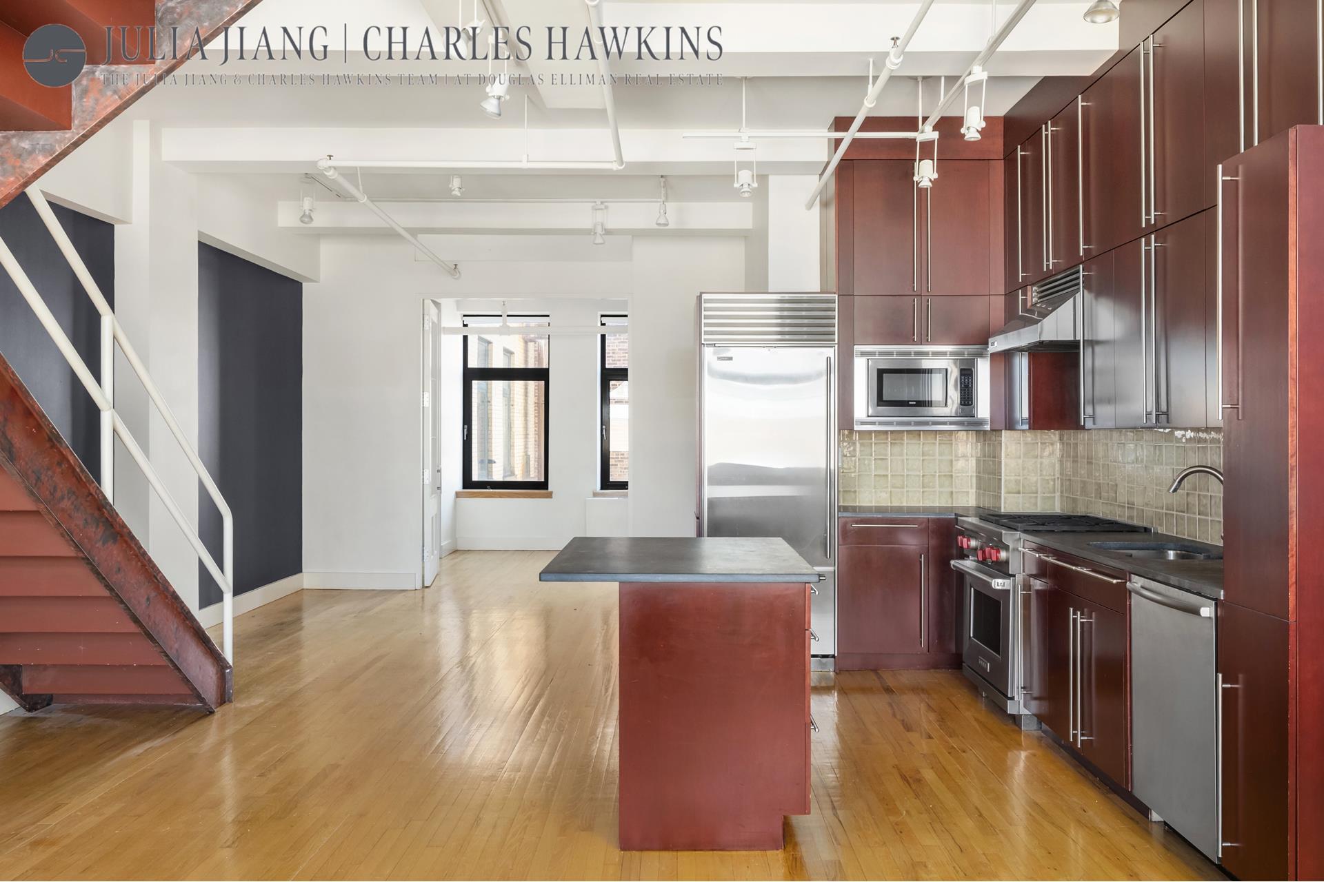 14 E 4TH Street 1111