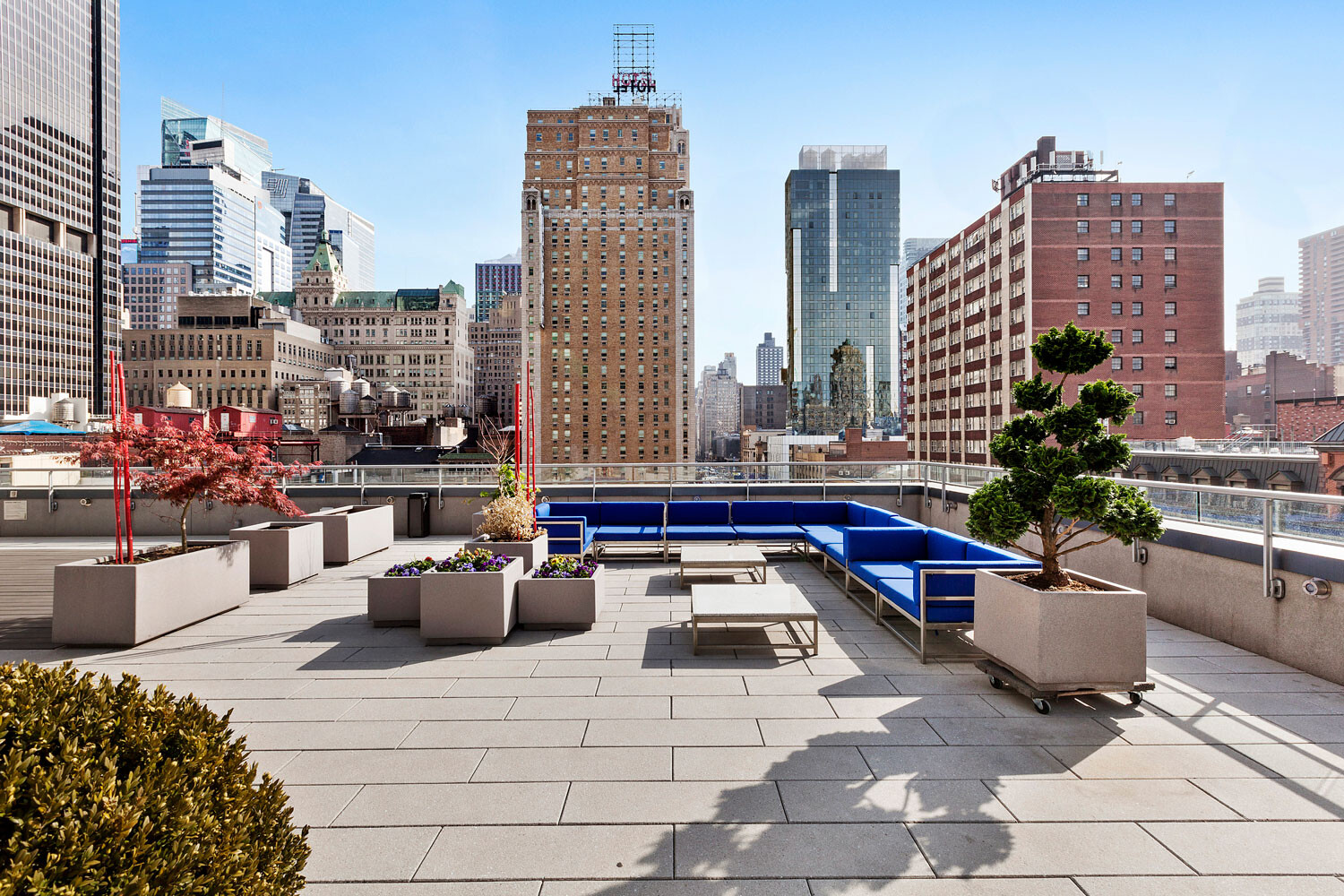 247 W 46TH Street 2202