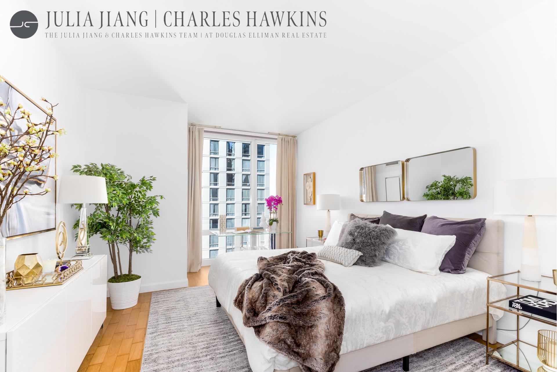 247 W 46TH Street 2202