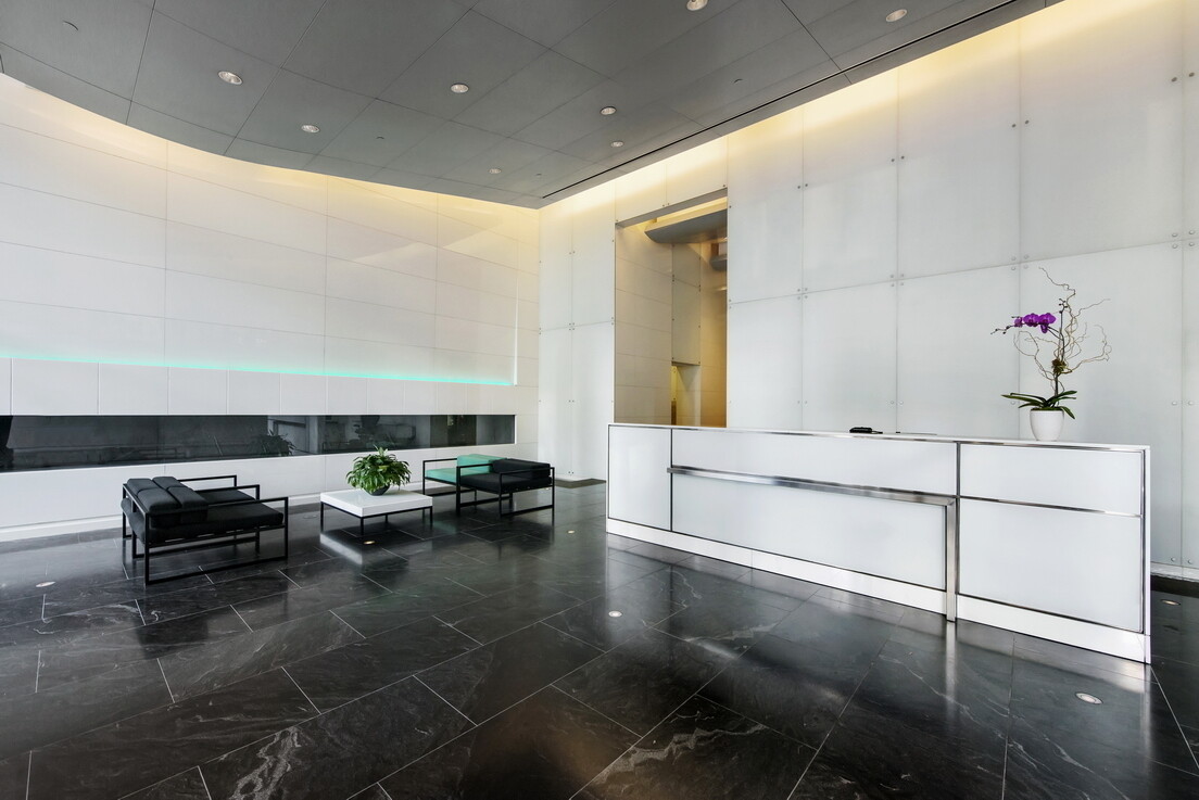 247 W 46TH Street 2202