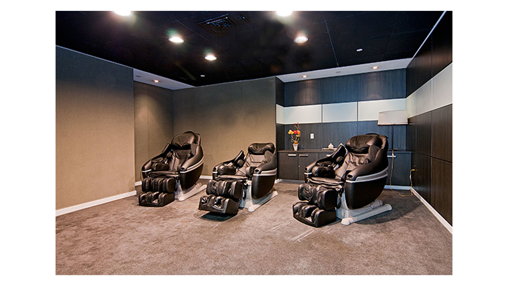 247 W 46TH Street 408