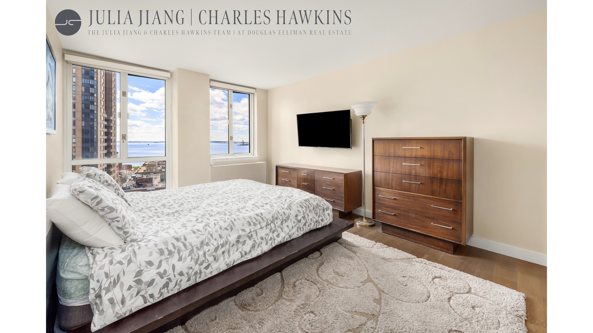 225 RECTOR Place 22E