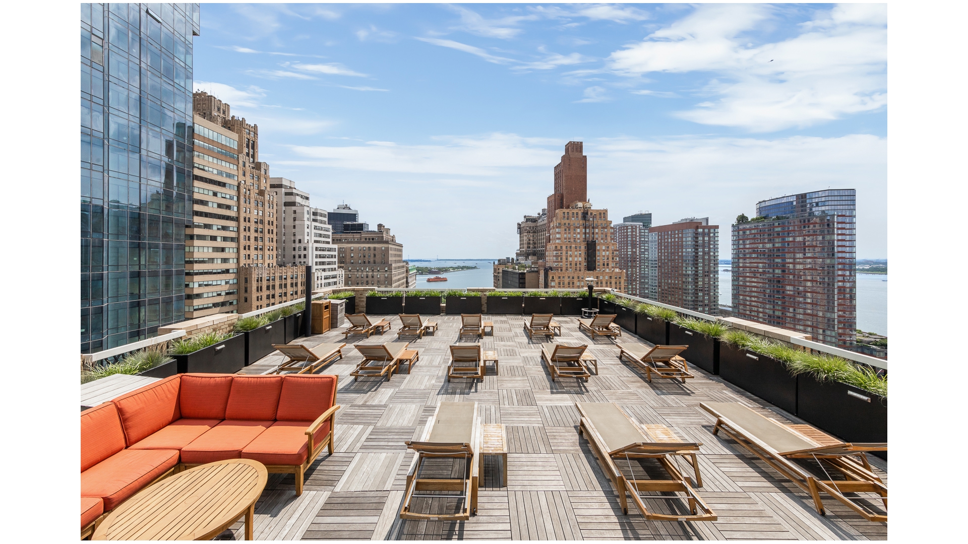 88 GREENWICH Street 2304