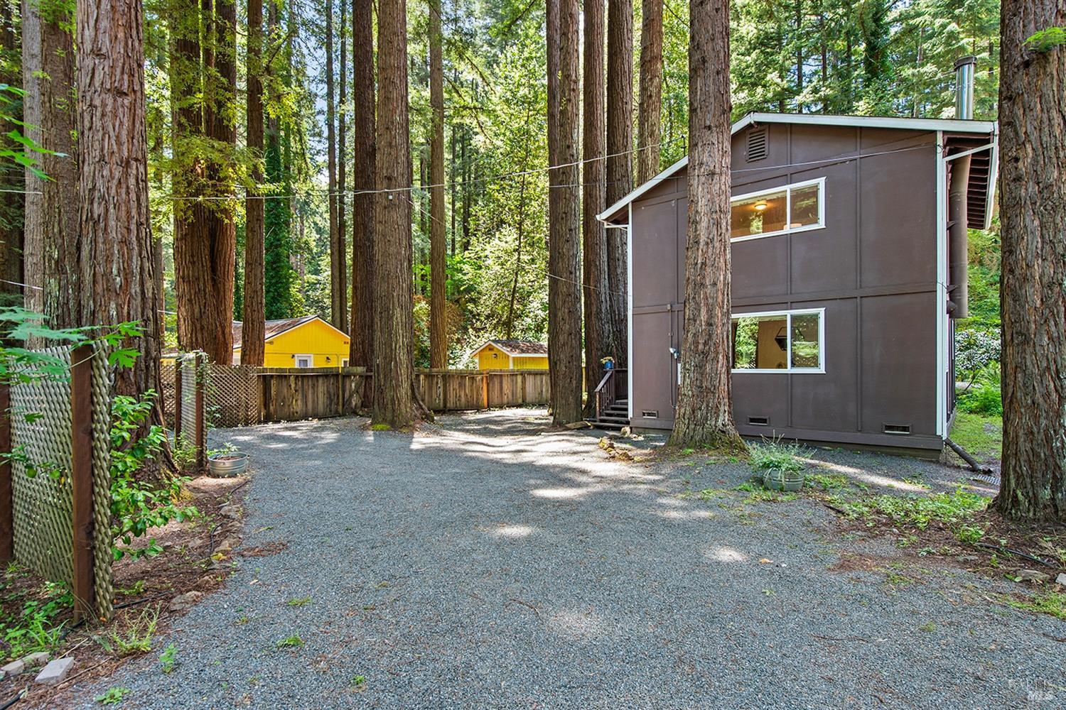 3585 Cazadero Hwy