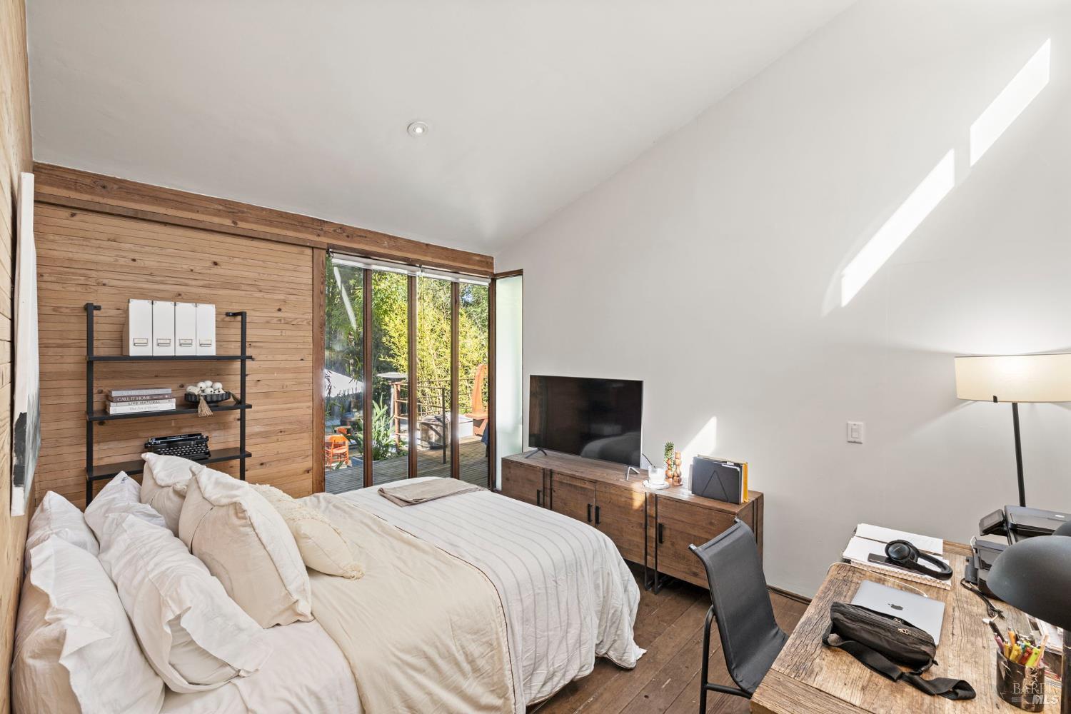 16798 Armstrong Woods Road