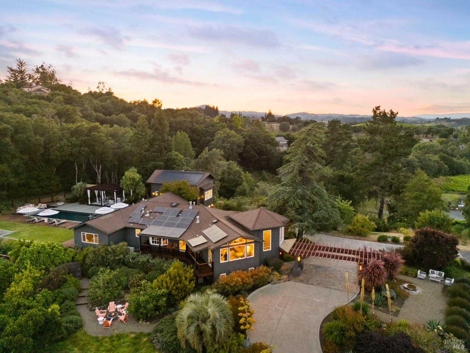 2563 Laguna Road