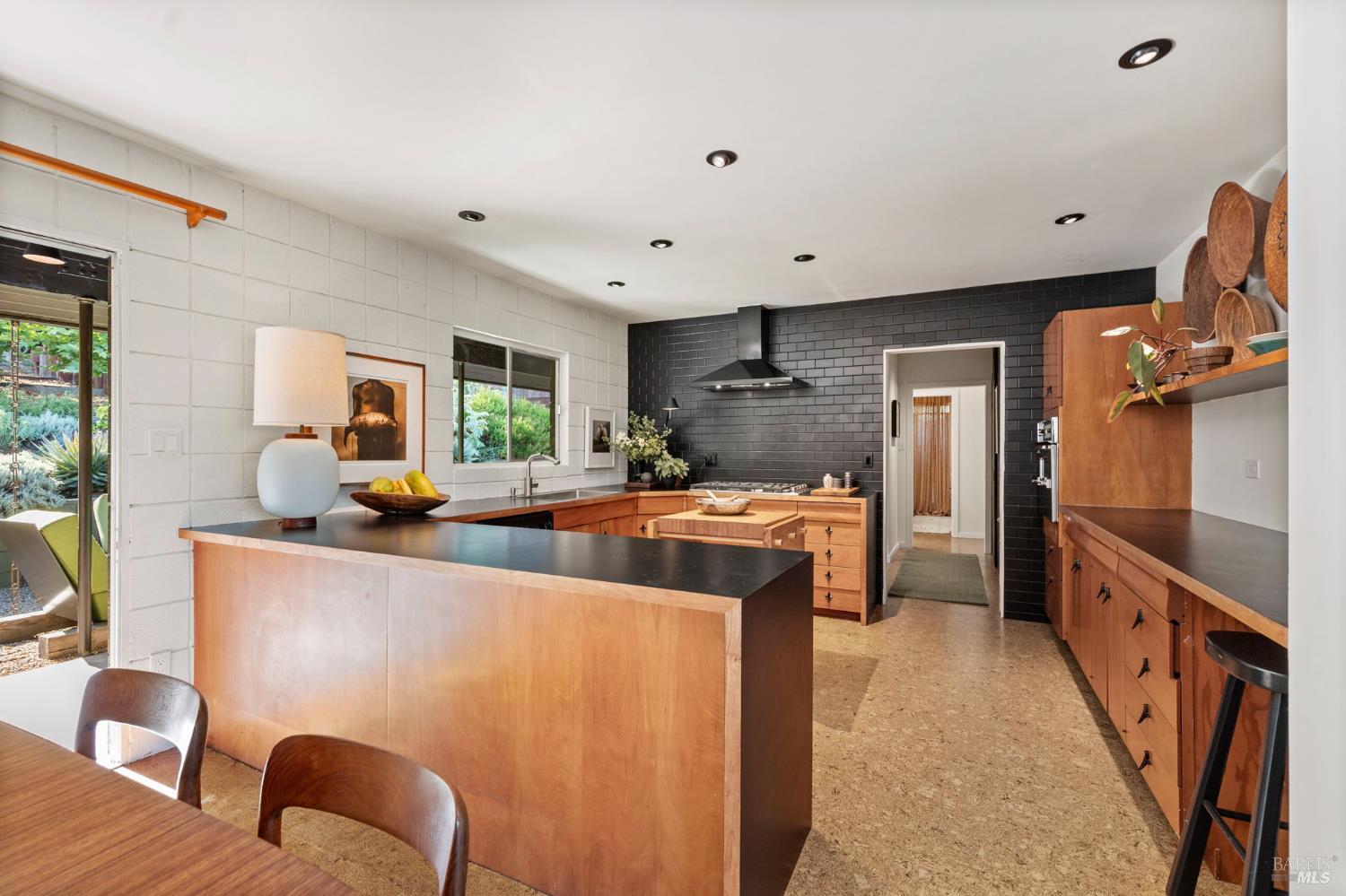 7480 Poplar Drive