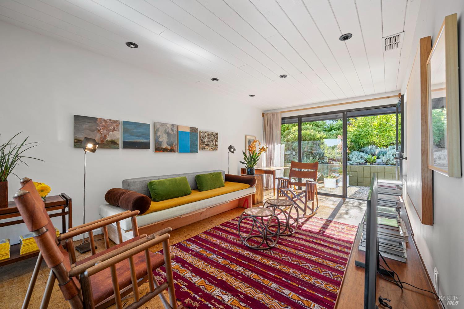 7480 Poplar Drive