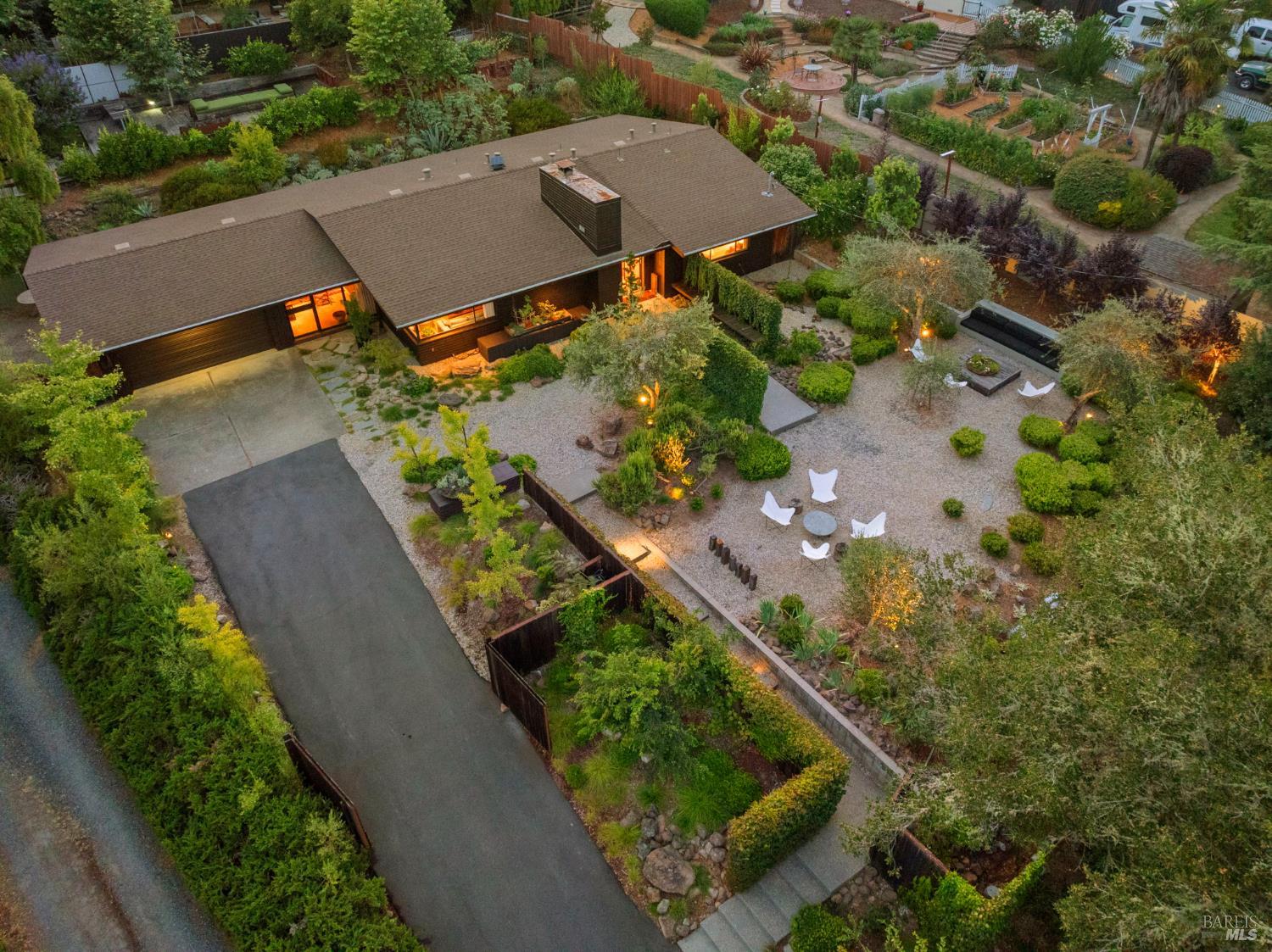 7480 Poplar Drive