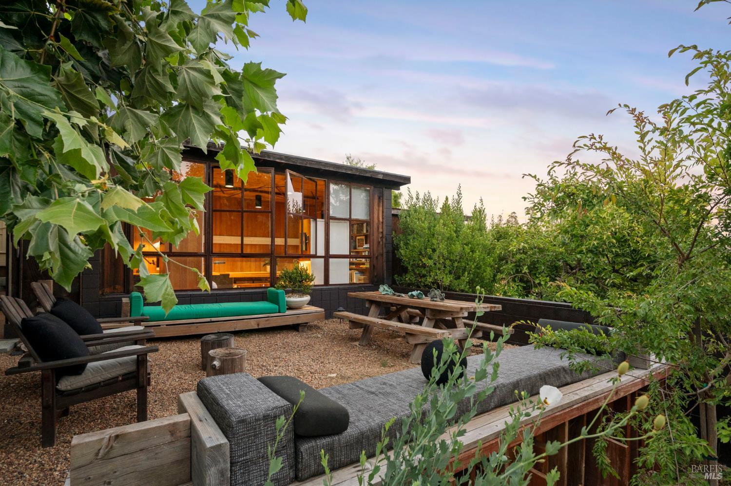 7480 Poplar Drive