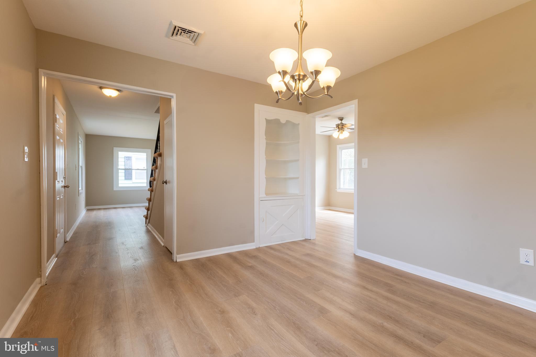8 BUXMONT LANE