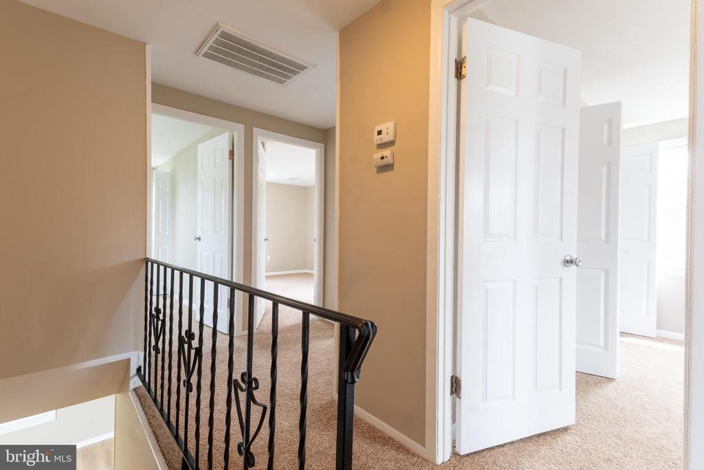 8 BUXMONT LANE