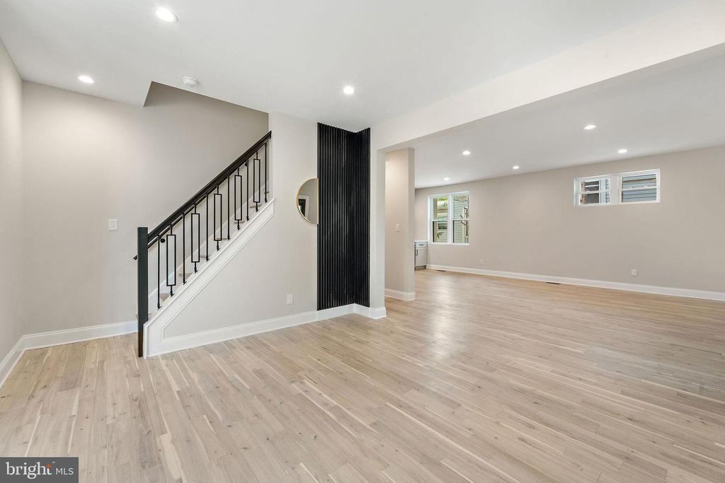 404 CATTELL AVENUE