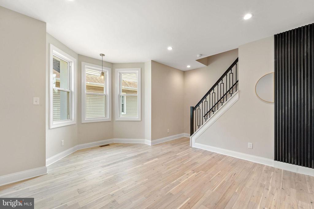 404 CATTELL AVENUE