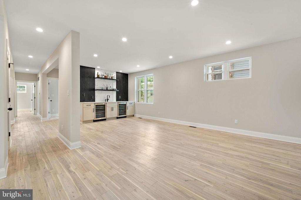 404 CATTELL AVENUE