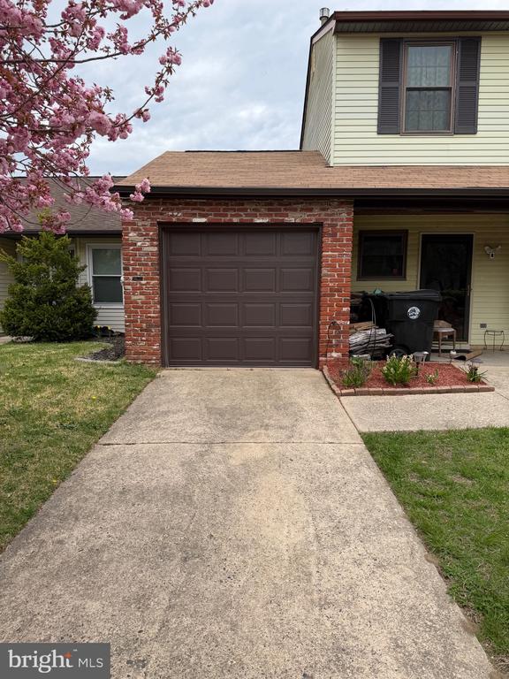 14 HARRINGTON LANE