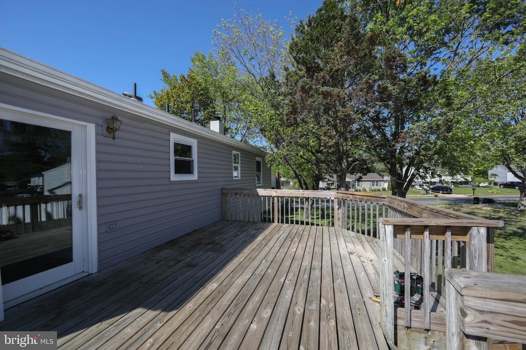 13 SPRING HOLLOW DRIVE