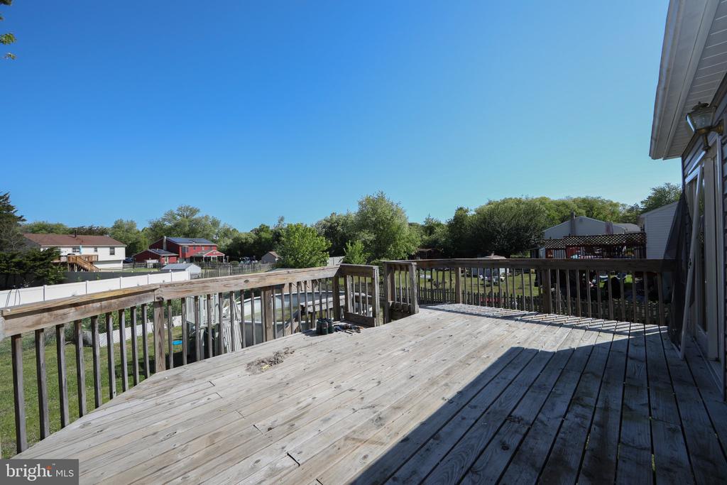 13 SPRING HOLLOW DRIVE