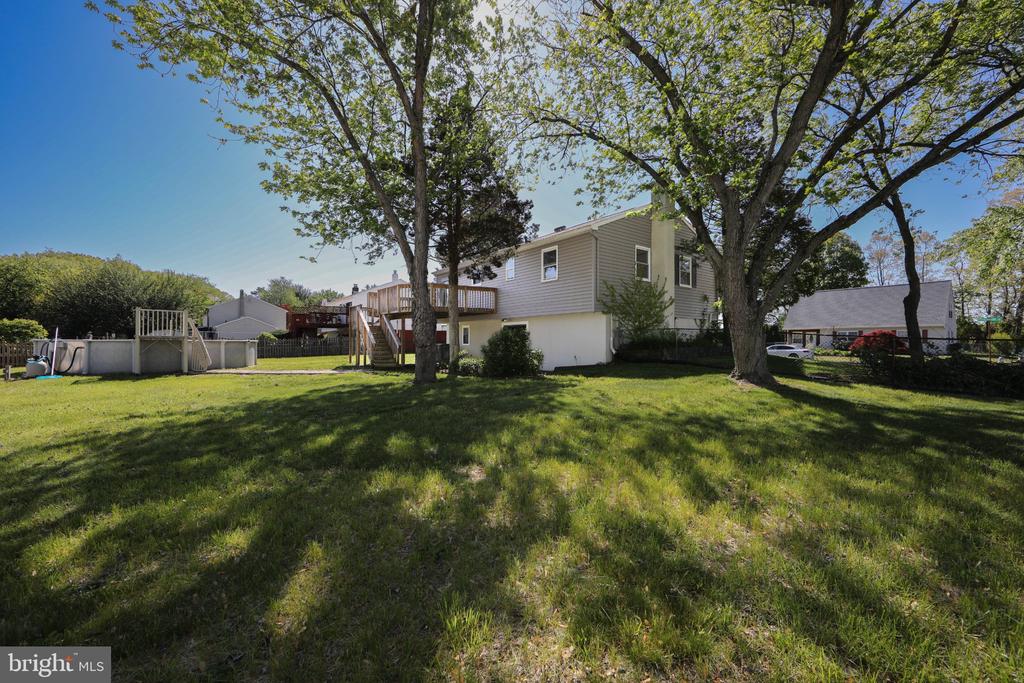 13 SPRING HOLLOW DRIVE