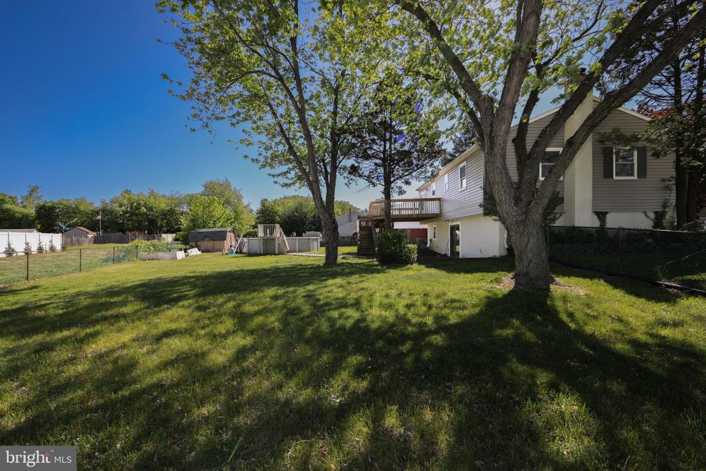 13 SPRING HOLLOW DRIVE