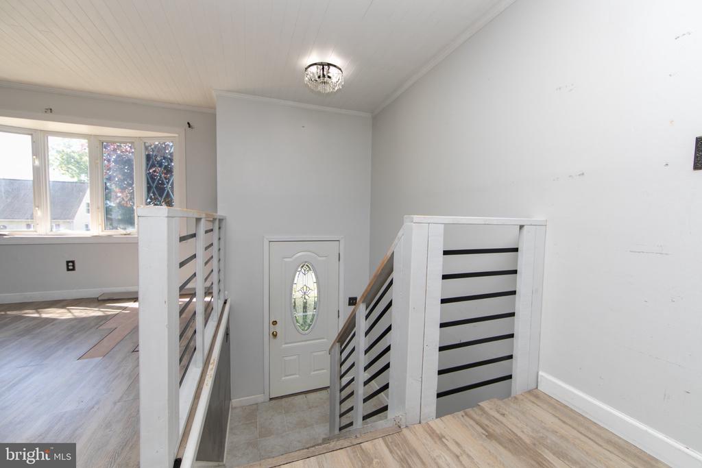 13 SPRING HOLLOW DRIVE