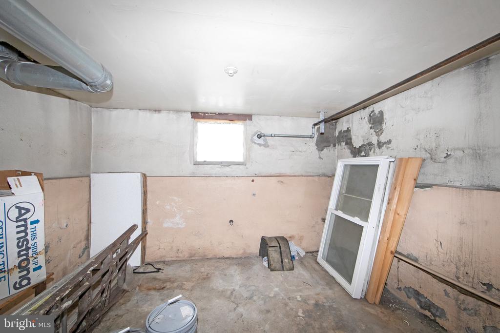3403 RIVER ROAD
