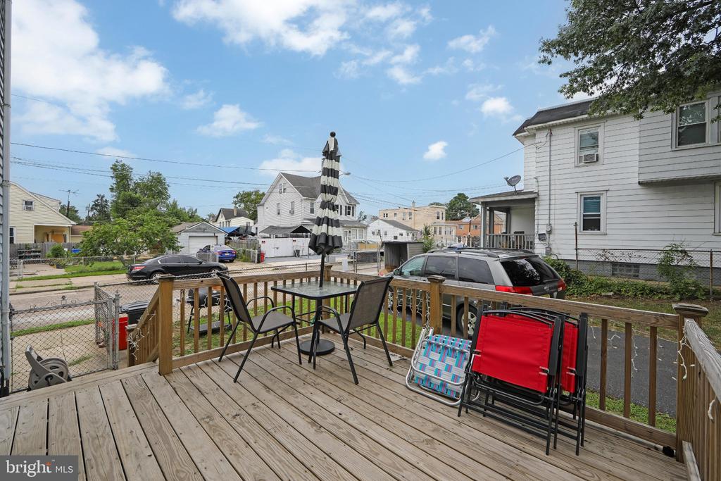 3403 RIVER ROAD