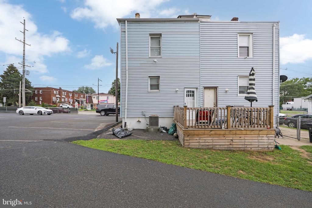 3403 RIVER ROAD