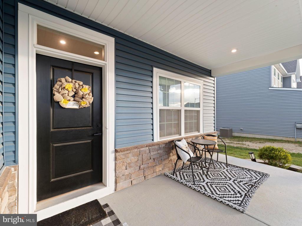 85 PRESLEY WAY