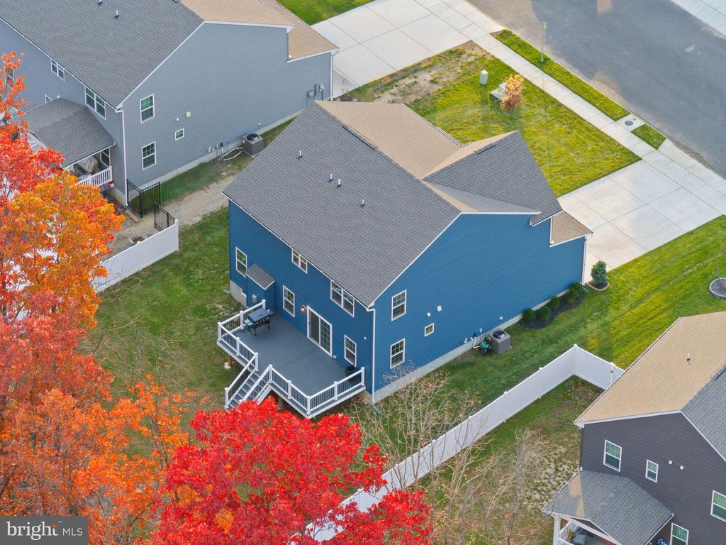 85 PRESLEY WAY