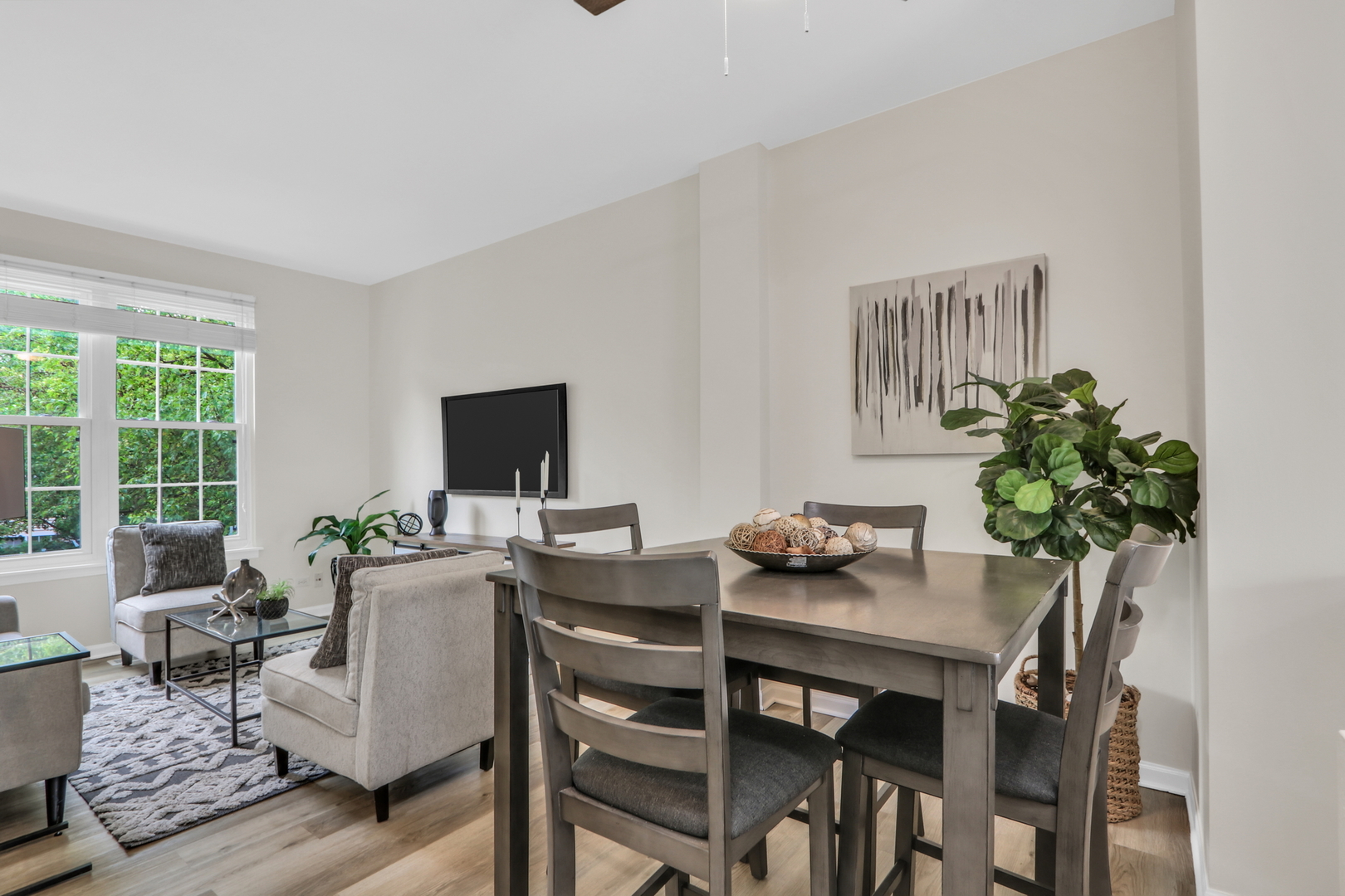 1492 Saint James Court Unit: 1492