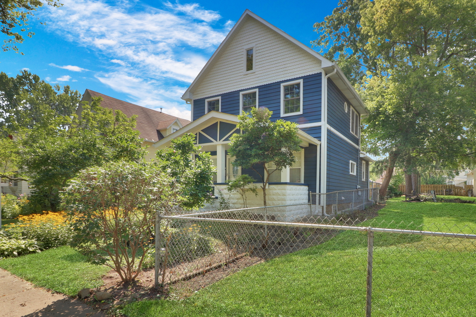 3004 Emmaus Avenue