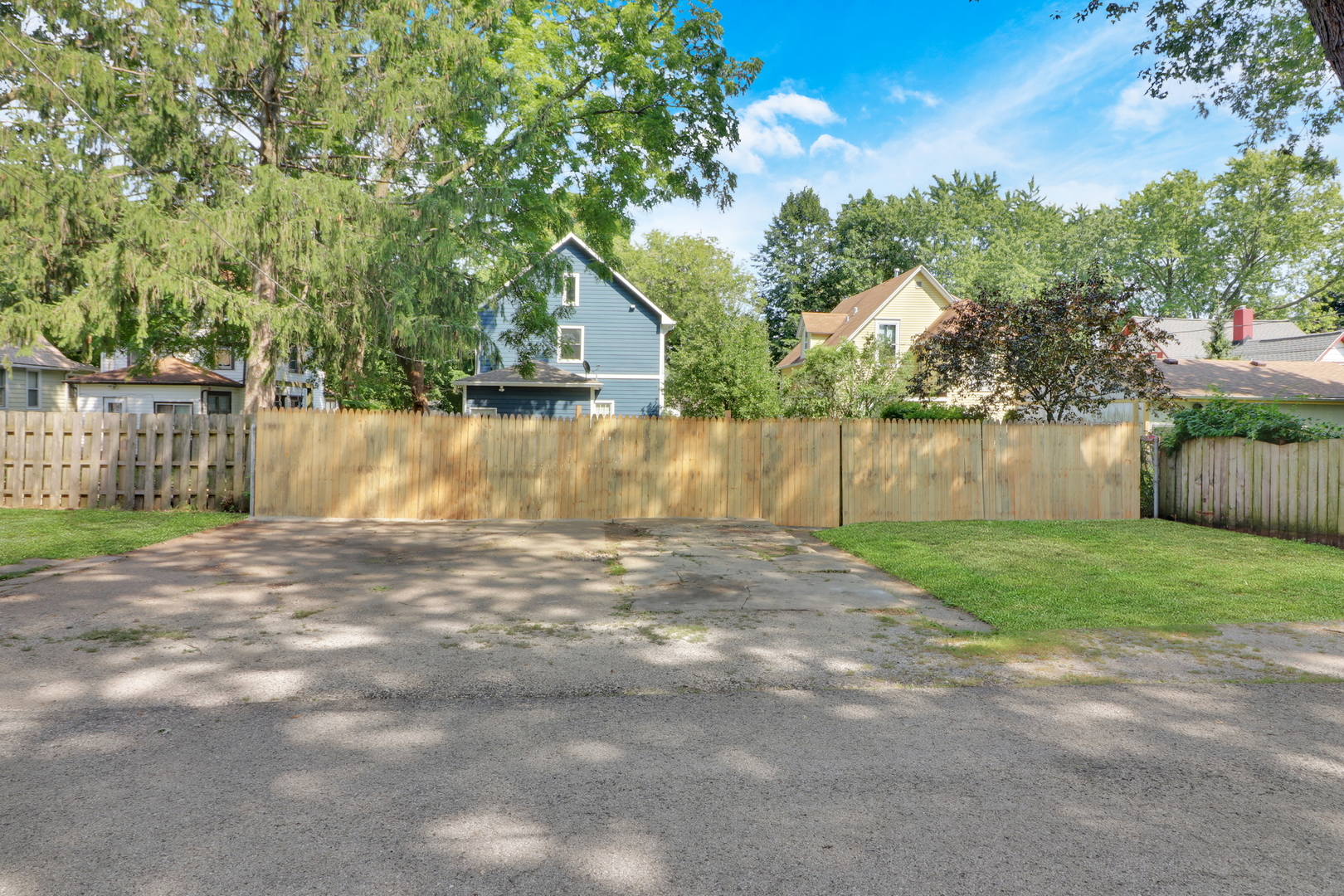 3004 Emmaus Avenue