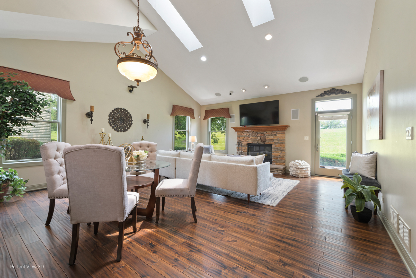 1008 Inverness Drive