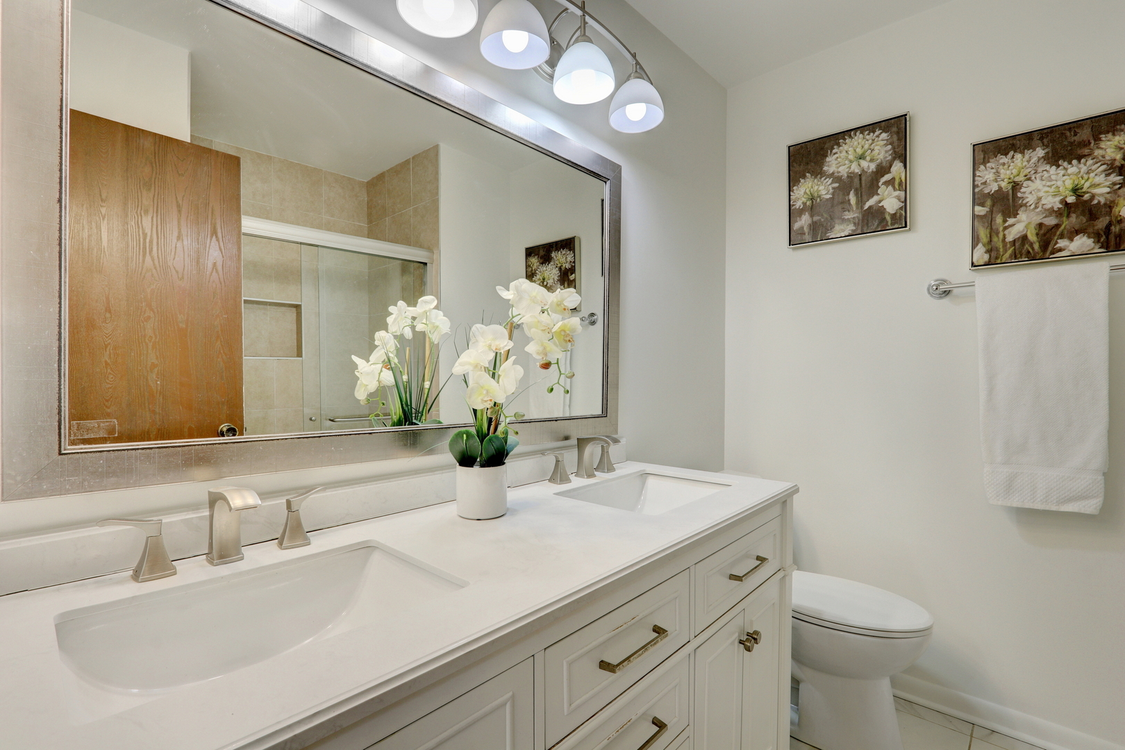 1147 Auburn Lane Unit: 1147