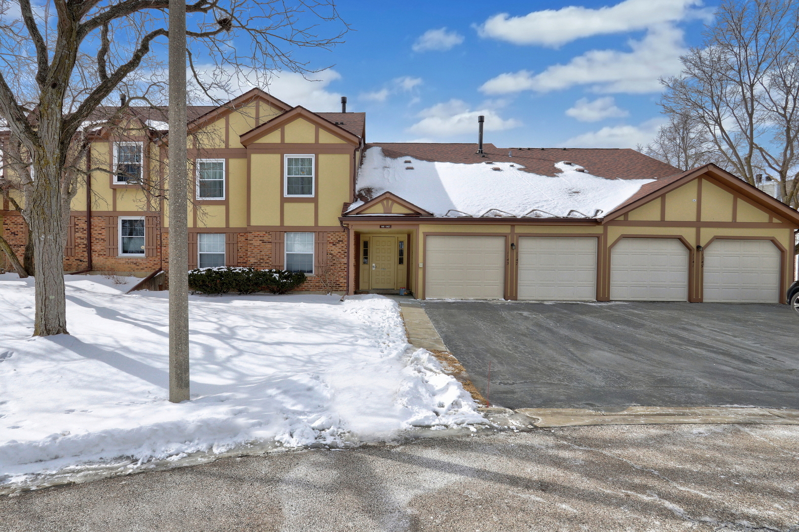 1147 Auburn Lane Unit: 1147