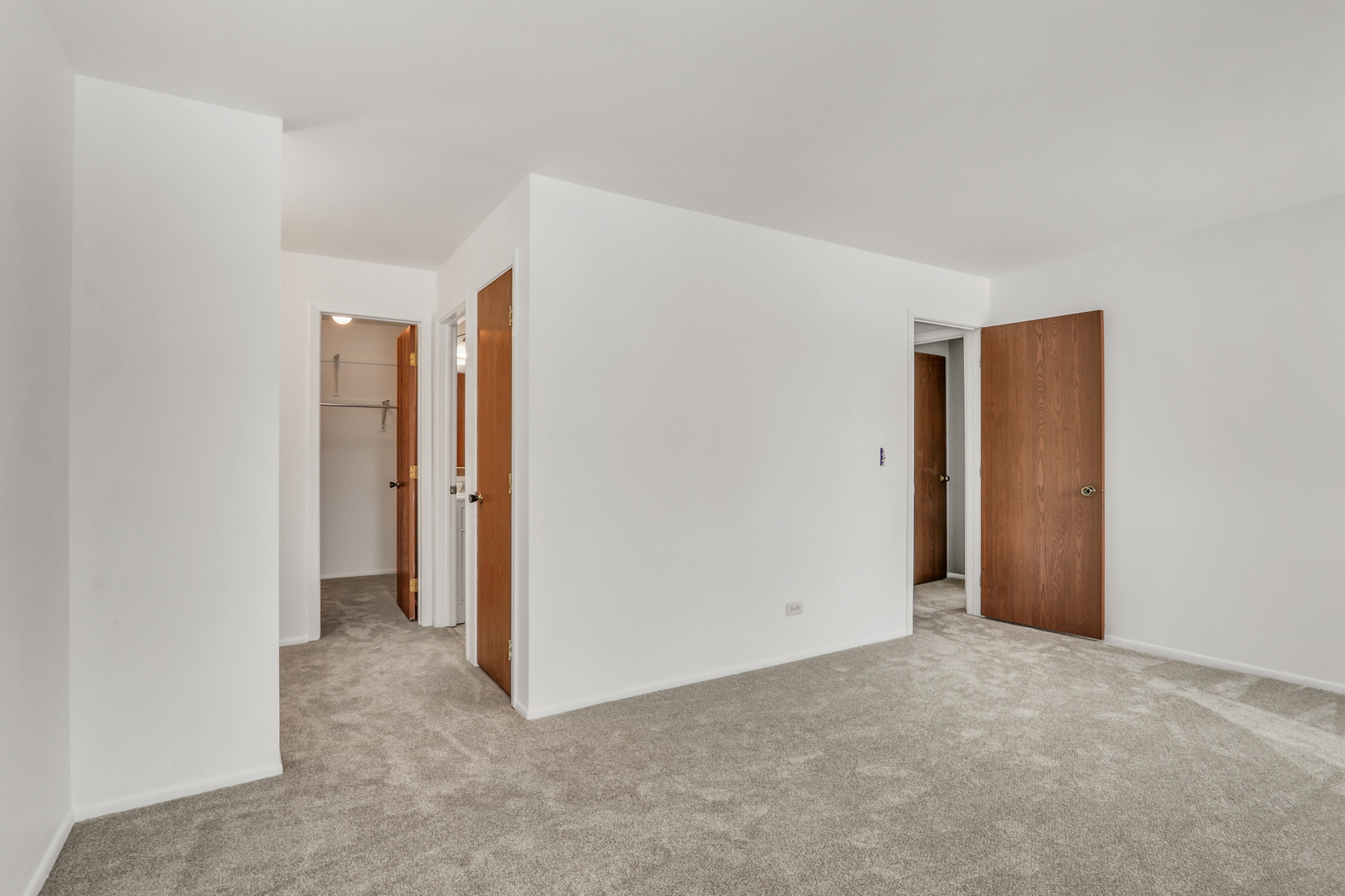 1147 Auburn Lane Unit: 1147