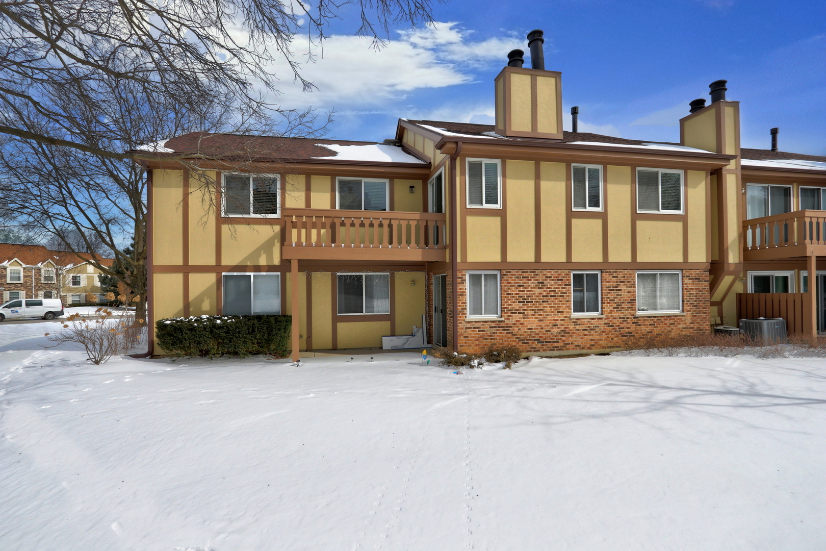 1147 Auburn Lane Unit: 1147