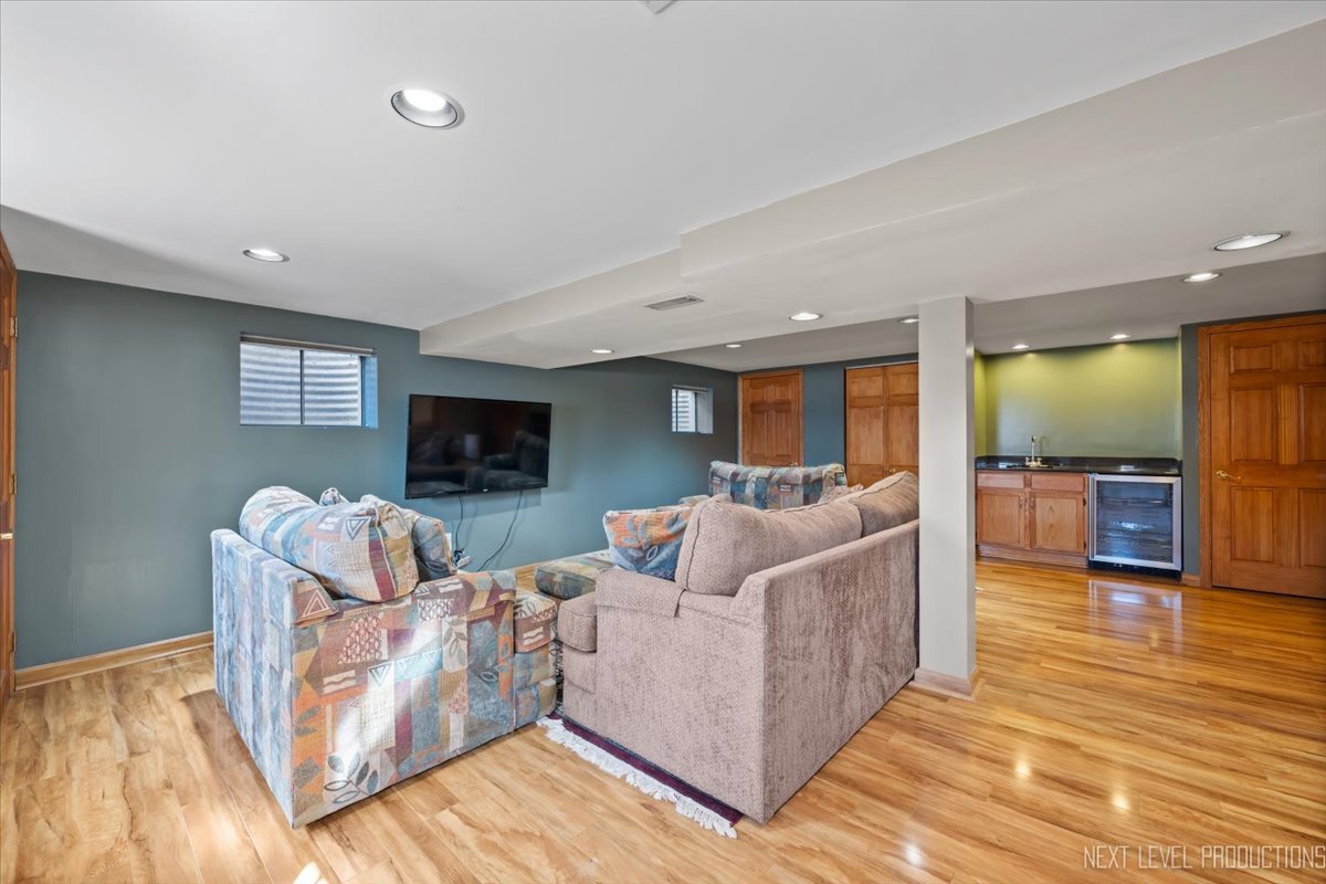 1305 Hastings Road