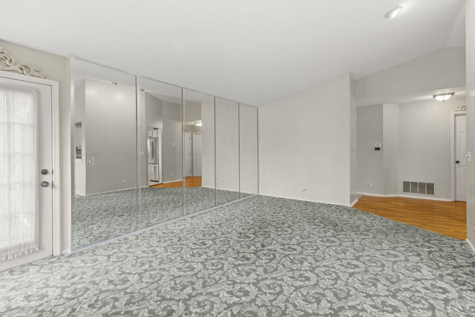 1406 Aldgate Court Unit: D2
