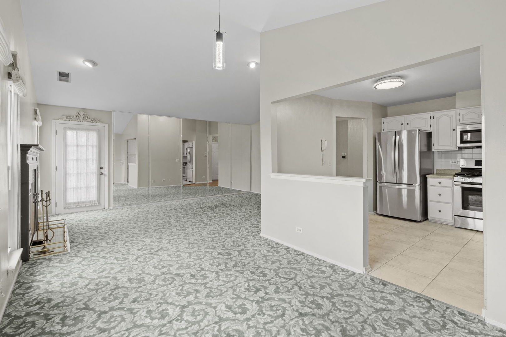 1406 Aldgate Court Unit: D2