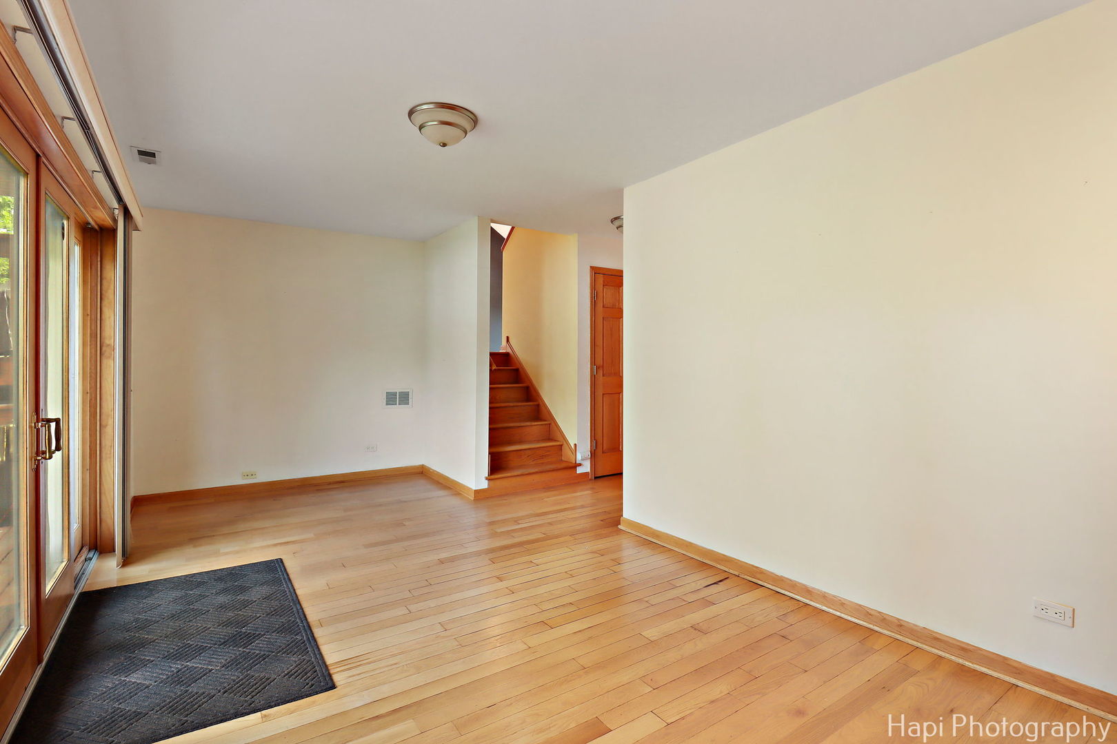 42584 N Woodbine Avenue