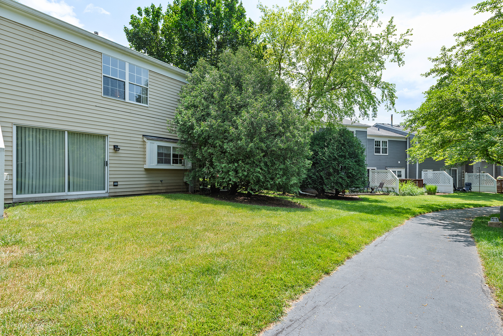 182 Half Moon Circle