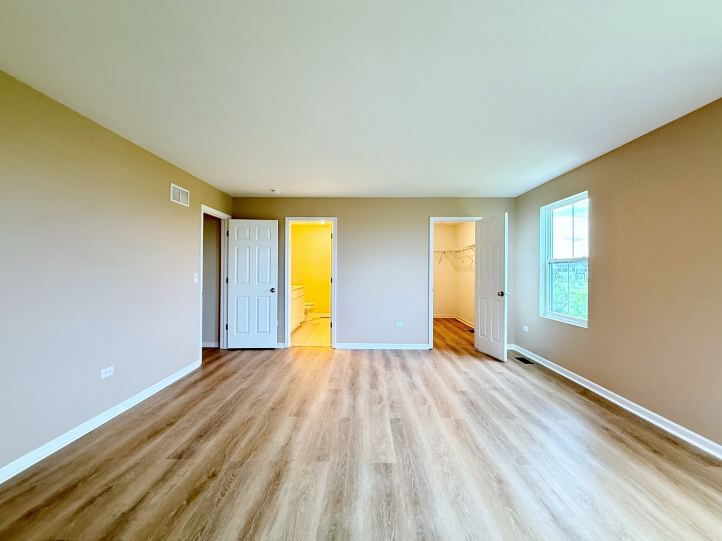 4216 Chelsea Manor Circle