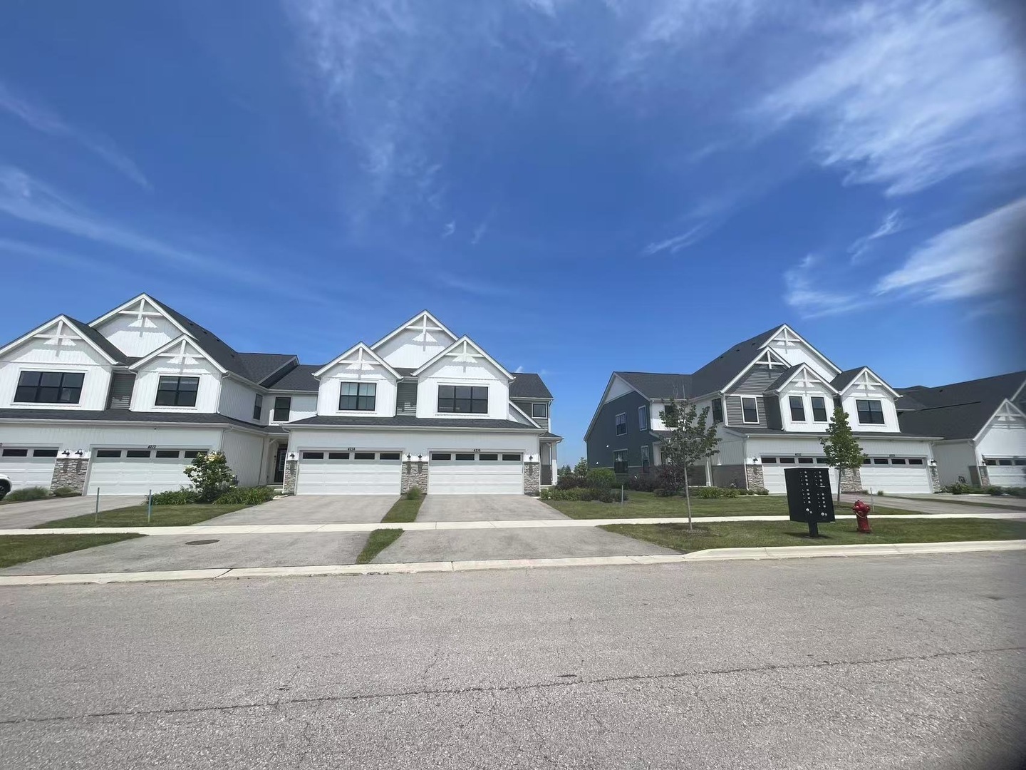 4216 Chelsea Manor Circle