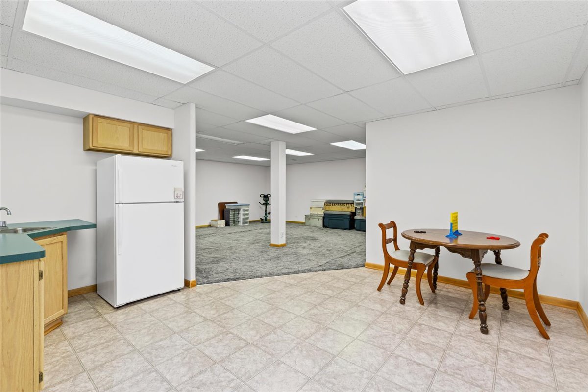 17917 W Pond Ridge Circle