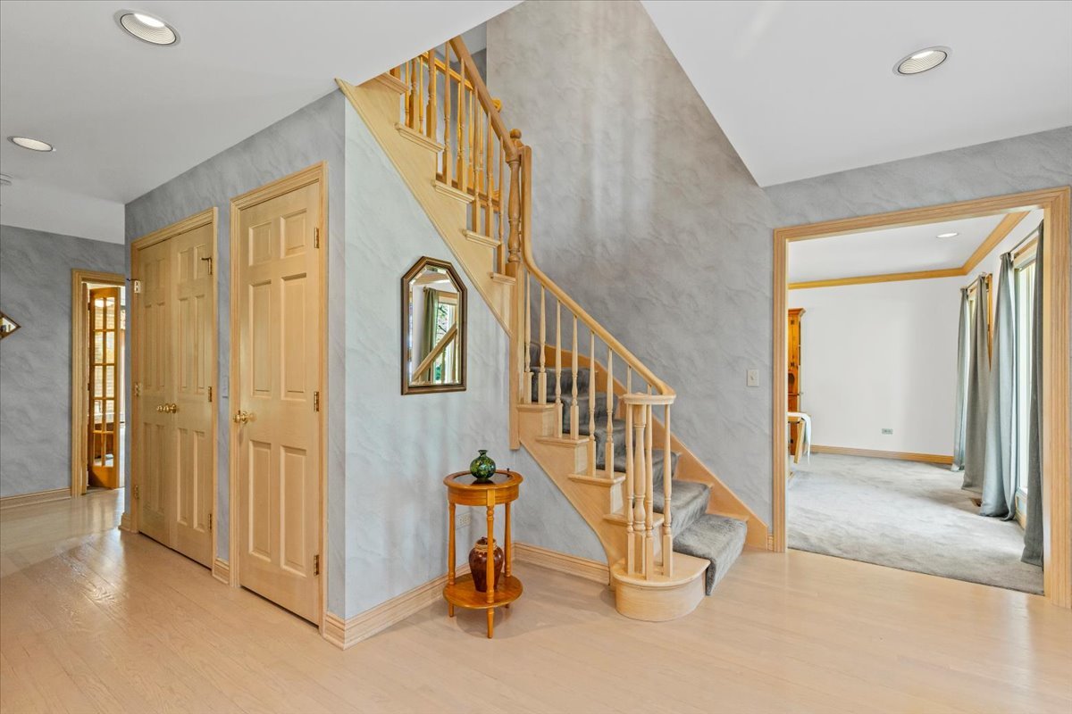 17917 W Pond Ridge Circle