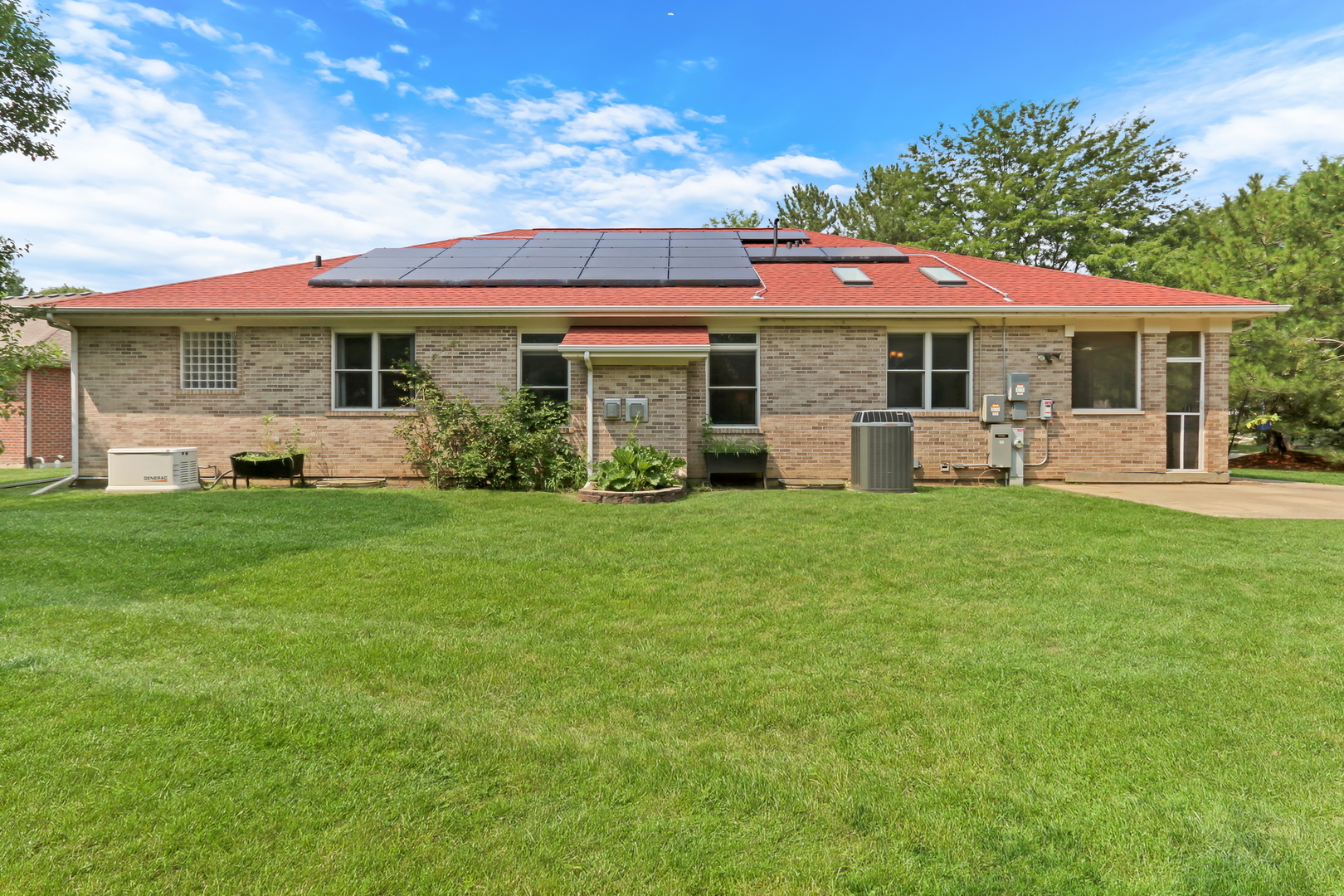 1093 Suffolk Court